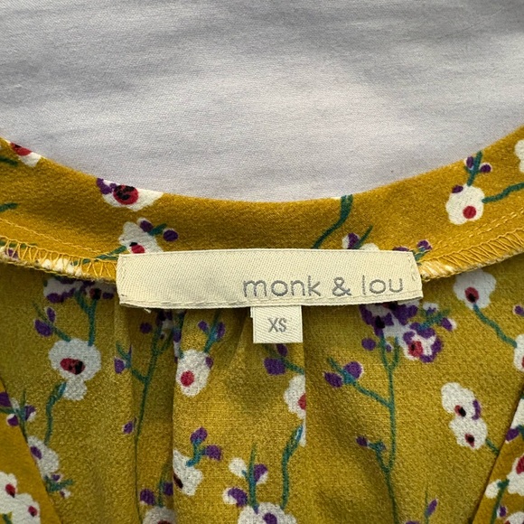 Monk & Lou Floral Crepe Blouse - Picture 2 of 3
